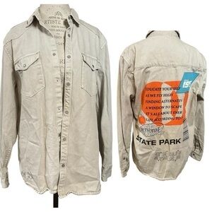 Zara Snap Close Denim Jacket      HG